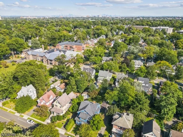 $4,800 | 82 Park Place, Unit 2, South Orange, NJ 07079