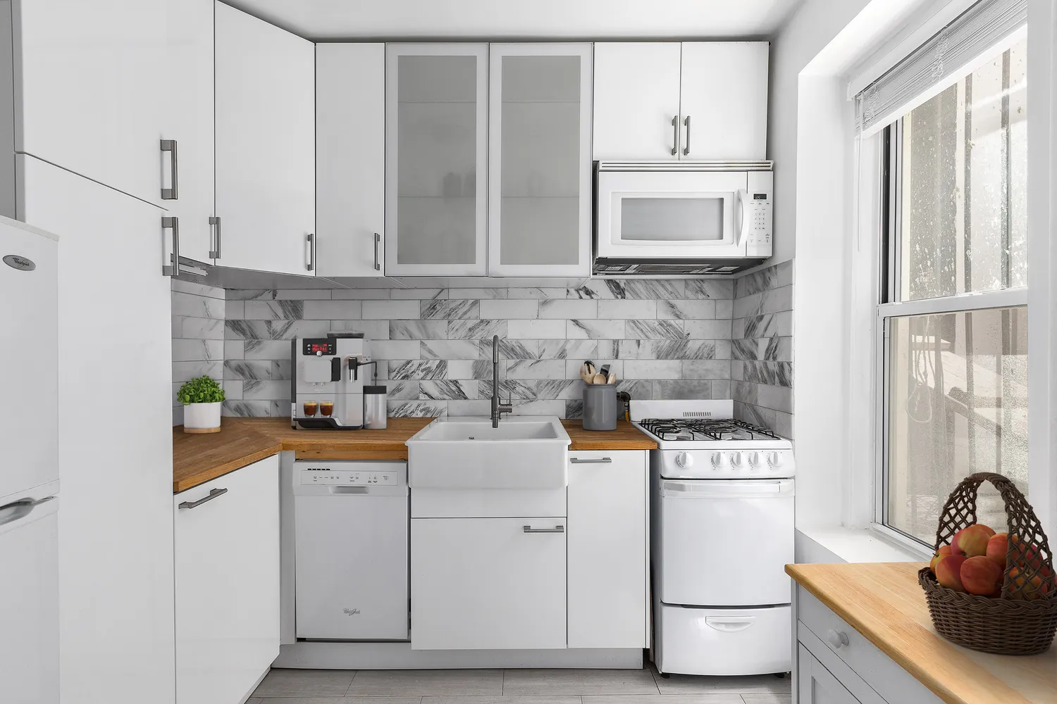 $3,495 | 261 West 22nd Street, Unit 5 | Chelsea