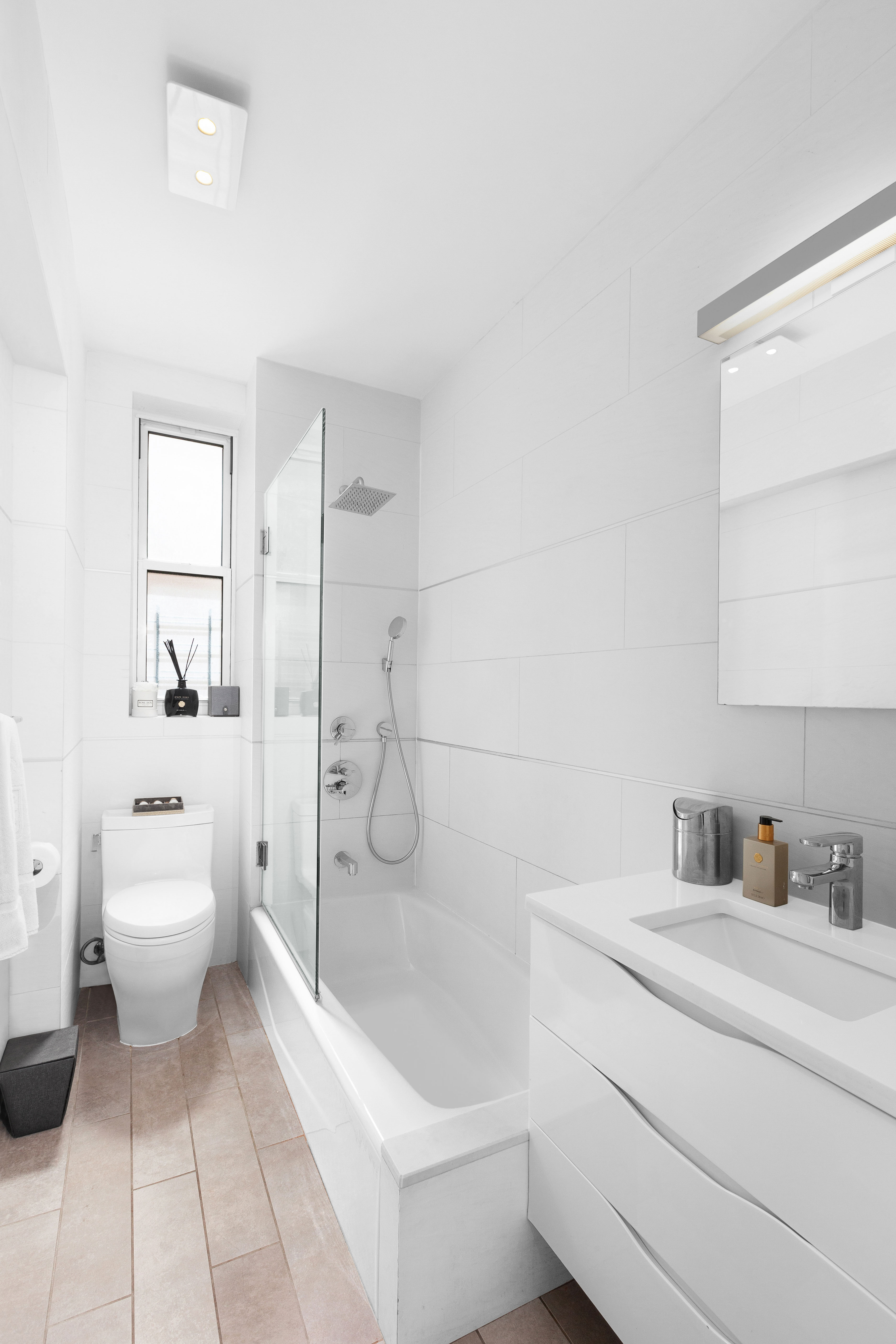 120 West 70th Street, Unit 8A Manhattan, NY 10023 - Photo 8 of 14