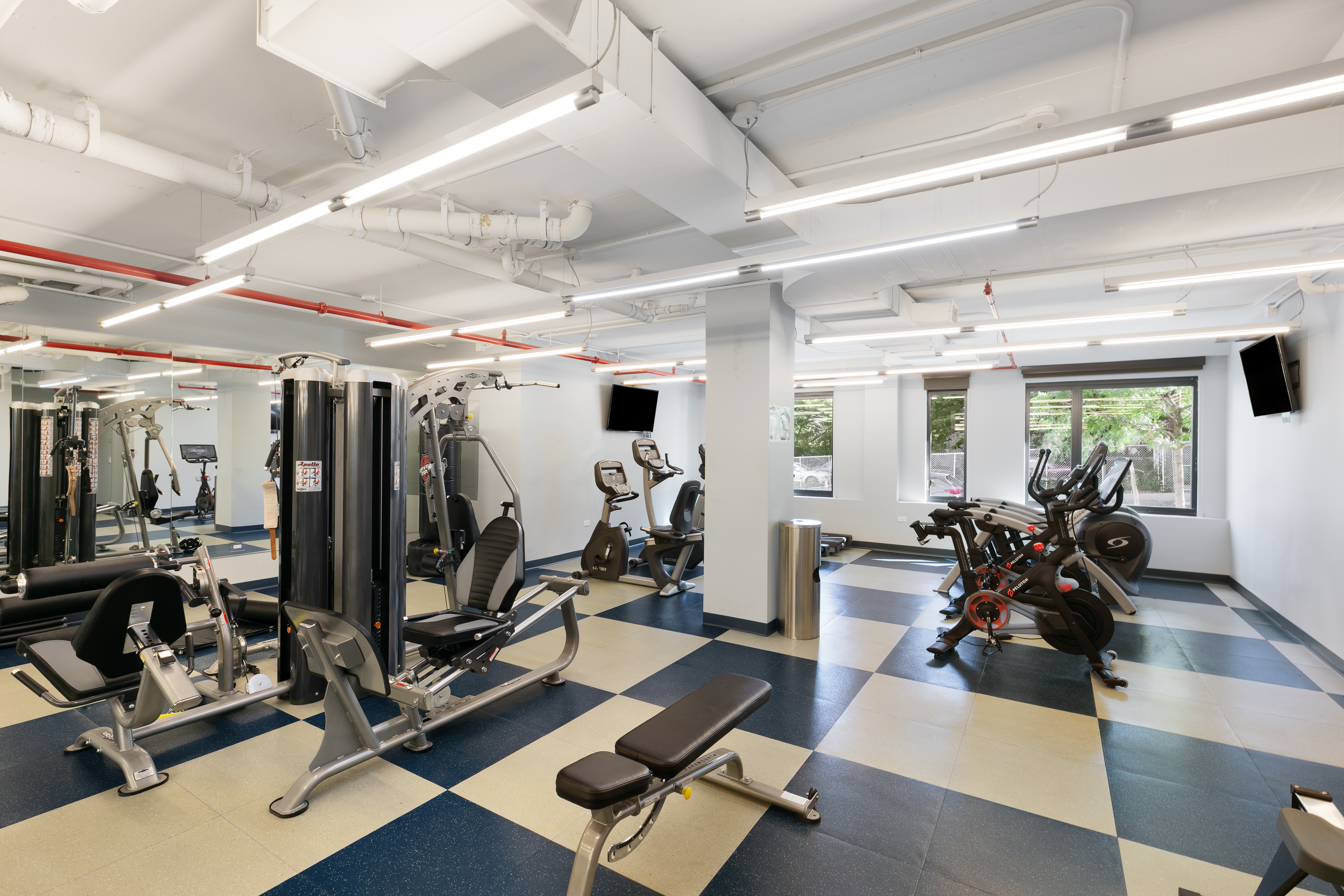 345 Carroll Street, Unit 3F Brooklyn, NY 11231 - Photo 10 of 14 a view of a room with gym equipment