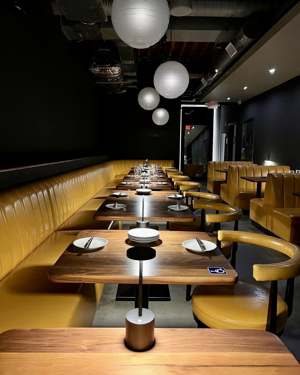 806 East 3rd Street, Unit 140 Los Angeles, CA 90013 - Photo 11 of 16 a living room with a couch