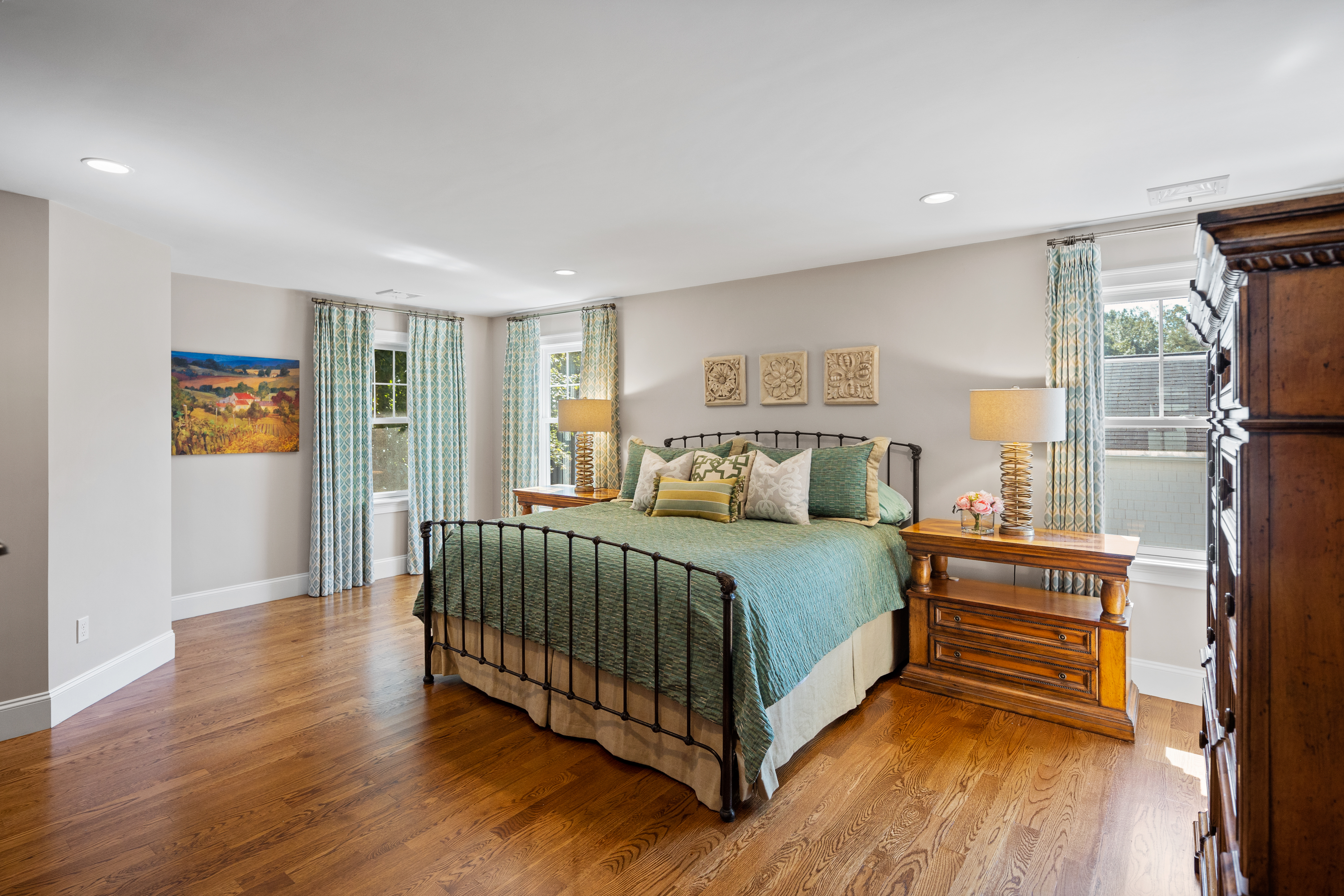 136 Manning Street Needham Heights, MA 02494 - Photo 13 of 33