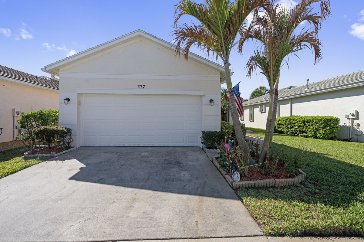 337 Southwest Maclay Way Port St. Lucie, FL 34986 - Photo 5 of 55