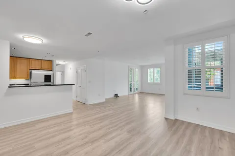 $829,000 | 1601 India Street, Unit 214, San Diego, CA 92101