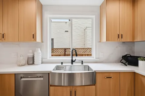 $2,500,000 | 219 Dwight Road, Burlingame, CA 94010