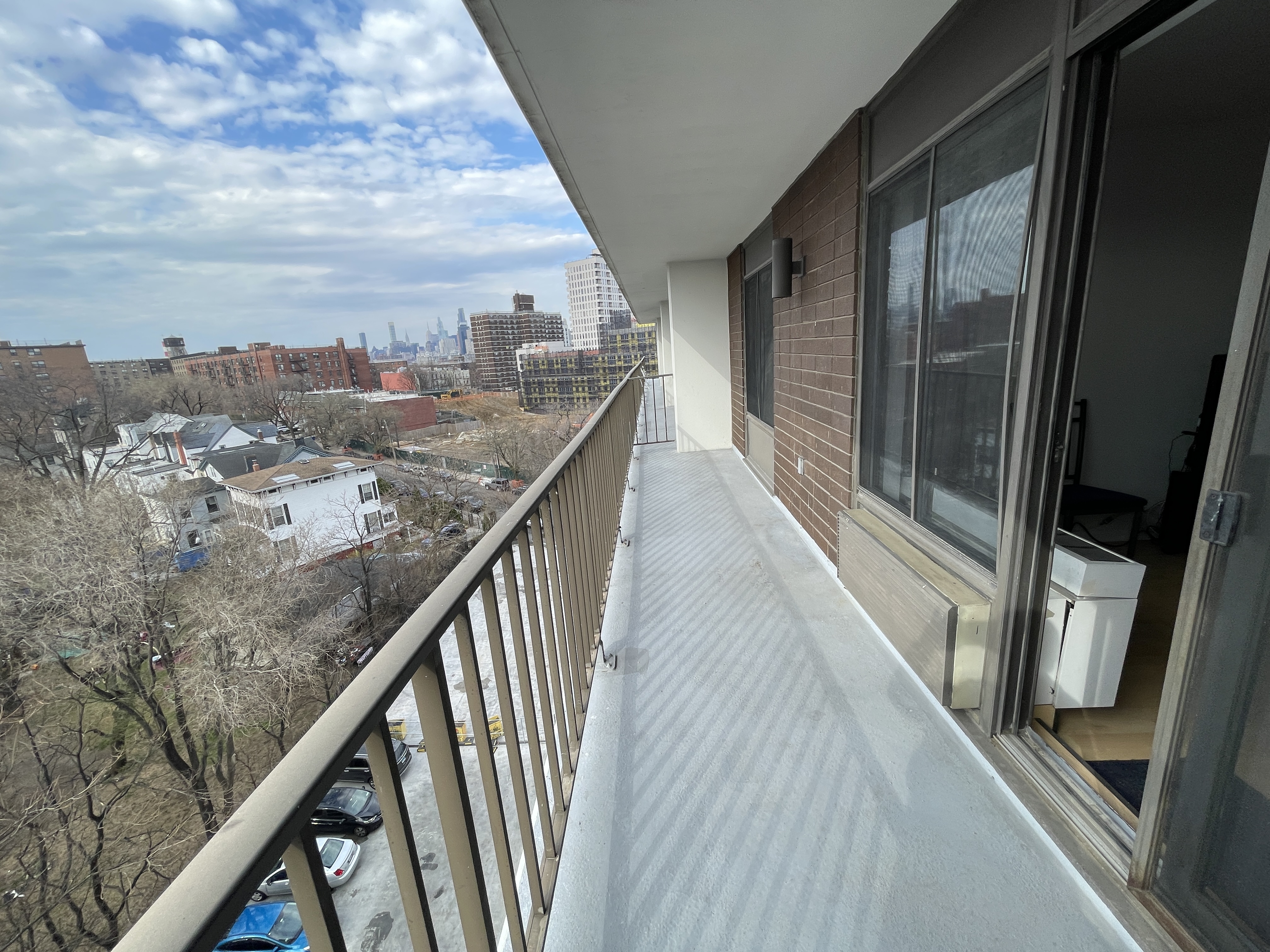 25-40 Shore Boulevard, Unit 5H Queens, NY 11102 - Photo 7 of 19