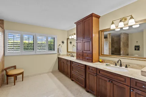 $1,795,000 | 7430 Southwest 142nd Terrace, Palmetto Bay, FL 33158