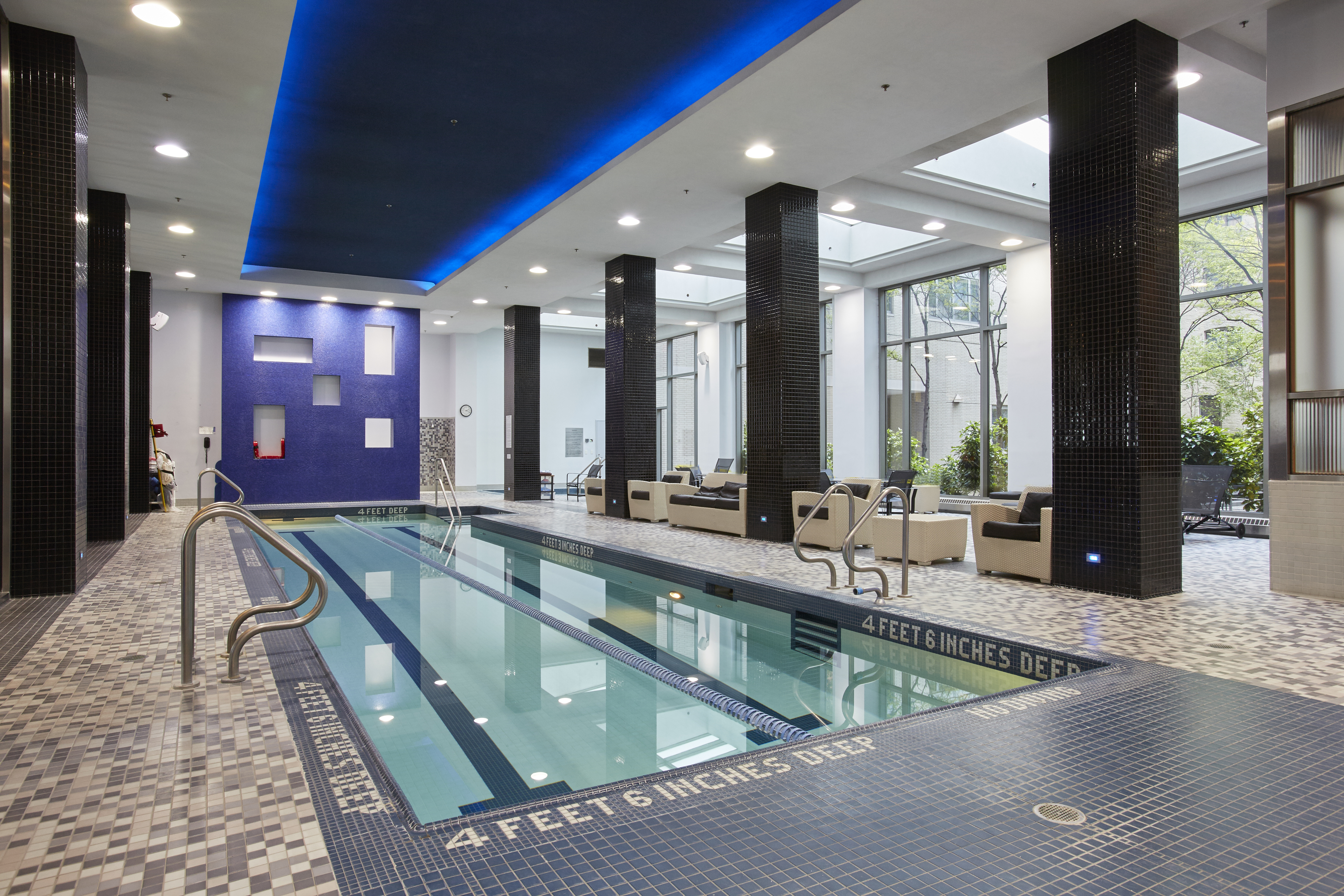 220 Riverside Boulevard, Unit 19JG Manhattan, NY 10069 - Photo 10 of 13 a view of a swimming pool and outdoor kitchen