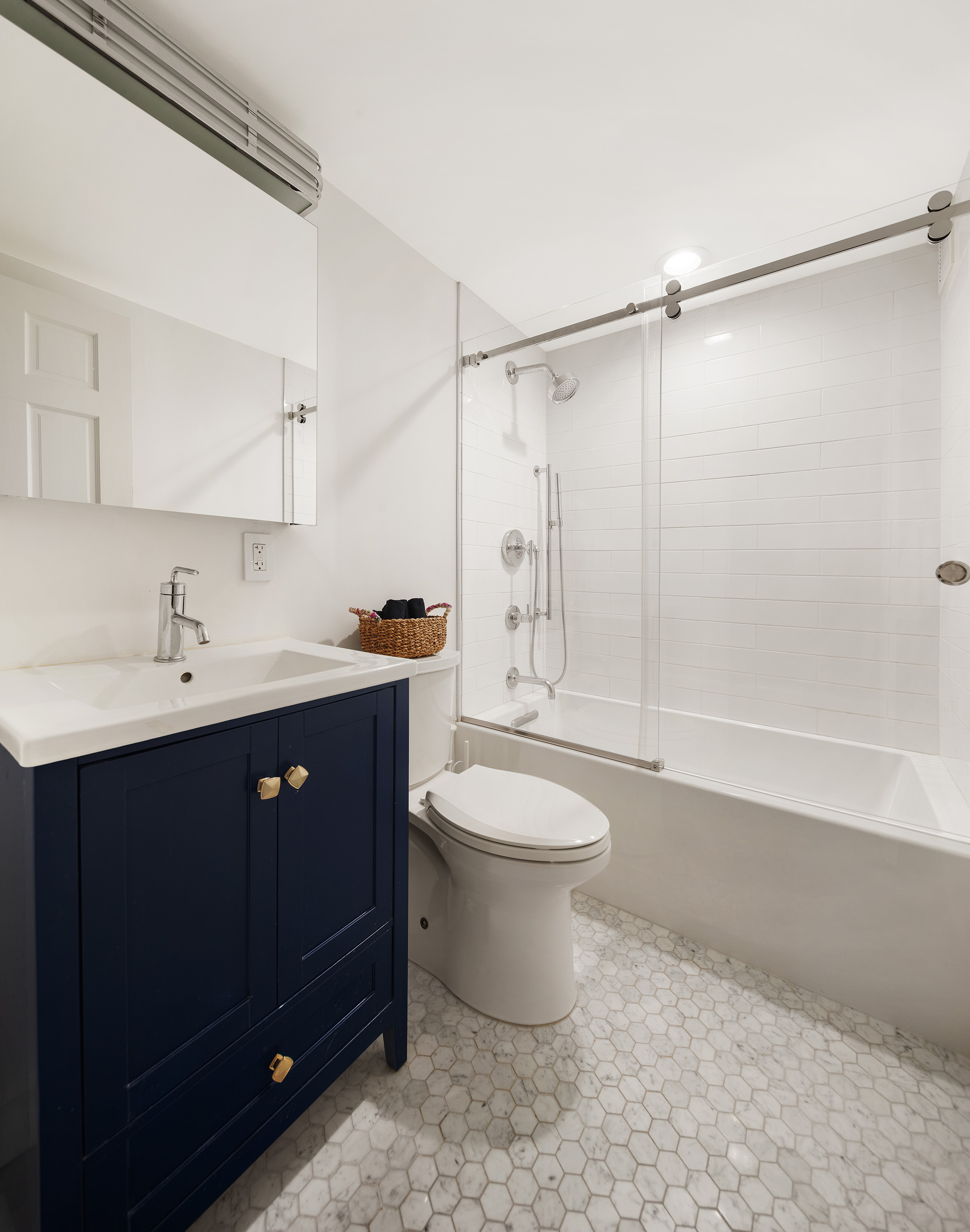 306 Mott Street, Unit PHTRIPLEX Manhattan, NY 10012 - Photo 29 of 32