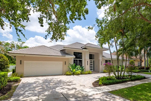 $4,695,000 | 3164 St Annes Drive, Boca Raton, FL 33496