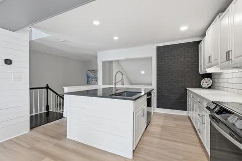 $329,900 | 6 Heron Drive, Denver, PA 17517