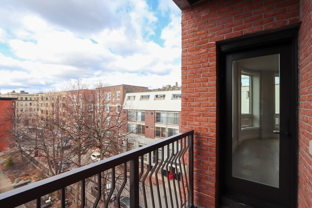 44-50 Symphony Road, Unit 404 Boston, MA 02115 - Photo 11 of 19