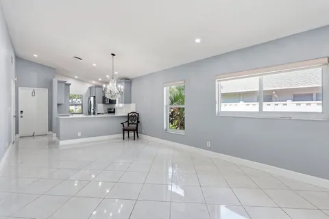 $399,900 | 8621 Jasmine Way, Boca Raton, FL 33496