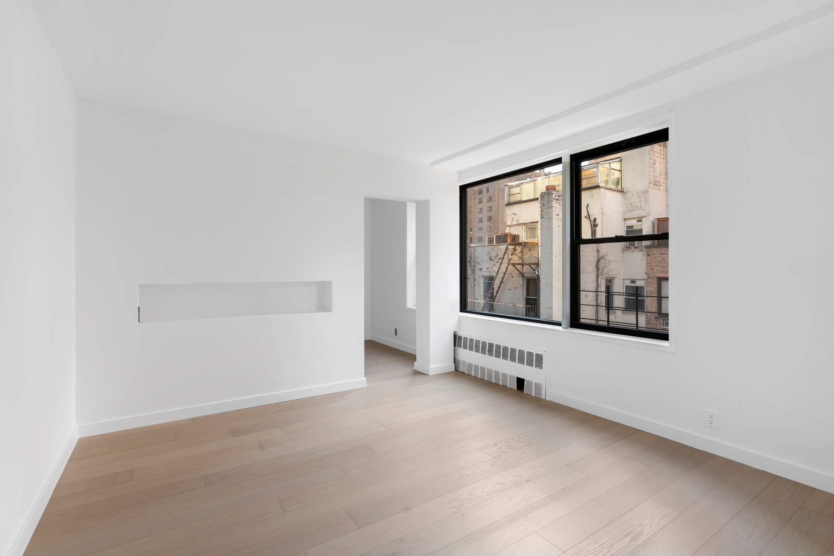 342 East 53rd Street, Unit 6EF Manhattan, NY 10022 - Photo 4 of 12