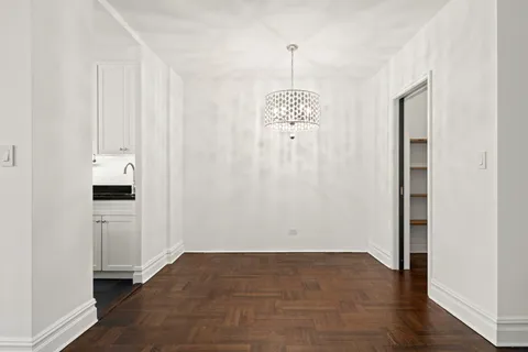 $1,250,000 | 63 East 9th Street, Unit 10L | Greenwich Village