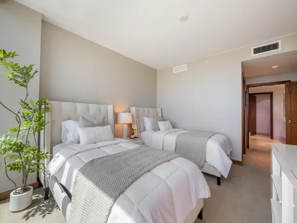 $3,495,000 | 1555 Kapiolani Boulevard, Unit 2002, Honolulu, HI 96814