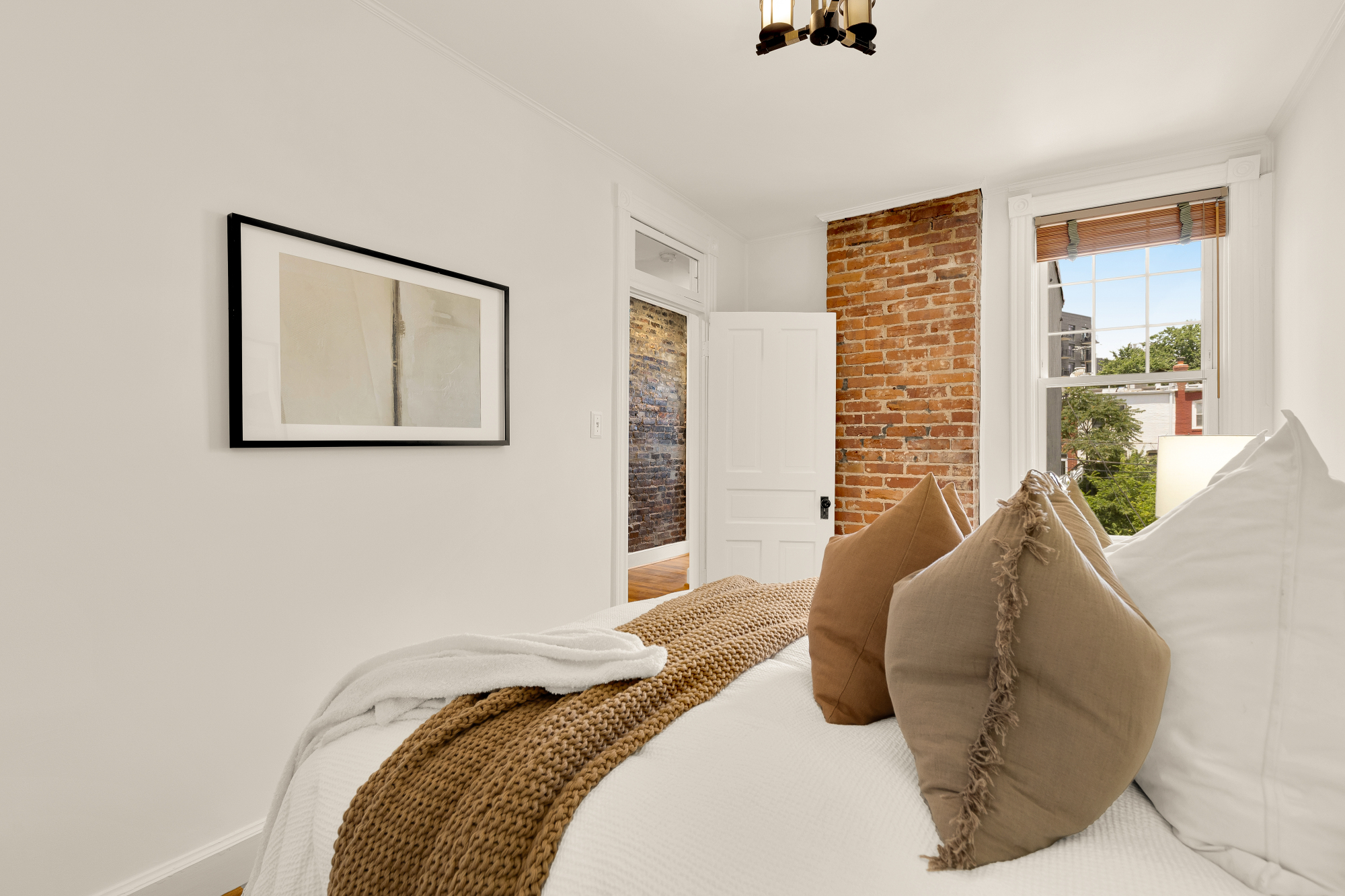 1430 K Street Southeast Washington, DC 20003 - Photo 18 of 28
