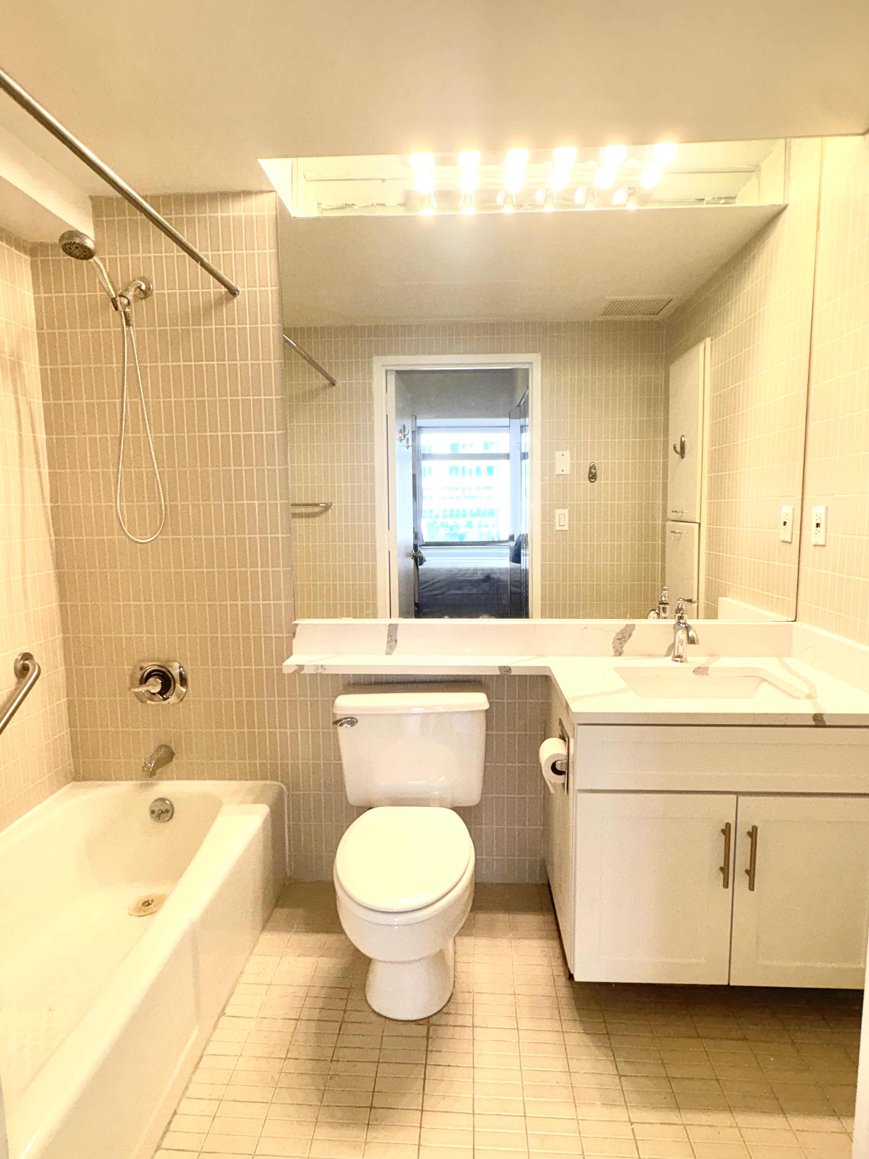 400 East 70th Street, Unit 607 Manhattan, NY 10021 - Photo 10 of 16 Gallery Image 10
