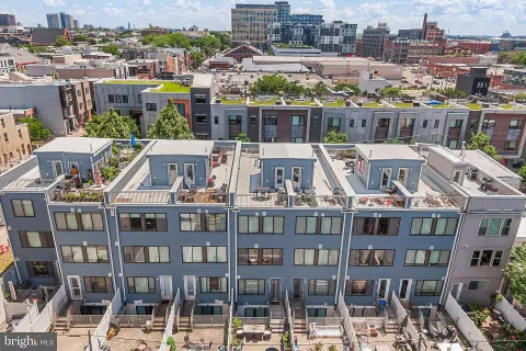 $610,000 | 1010 South 17th Street, Unit B, Philadelphia, PA 19146