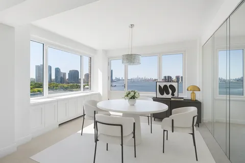 $2,495,000 | 45 Sutton Place South, Unit 10F | Sutton Place