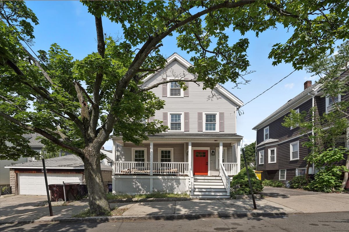 41 Henry Street Everett, MA 02149 - Photo 2 of 33