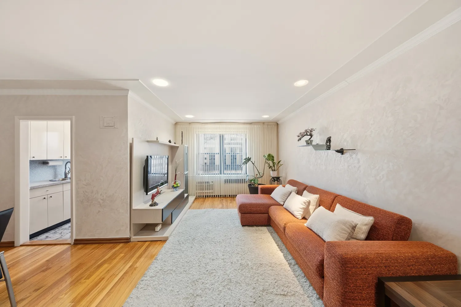 $485,000 | 2620 Ocean Parkway, Unit 4C | Gravesend