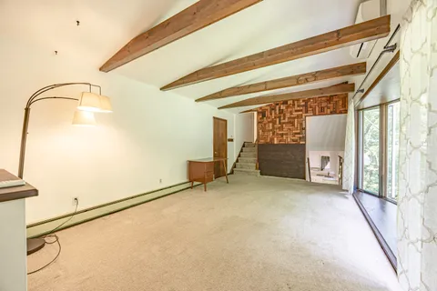 Contact Agent | 1137 Constitution Street, Tarentum, PA 15084