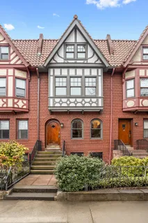 $2,100,000 | 18 Rutland Road | Prospect Lefferts Gardens