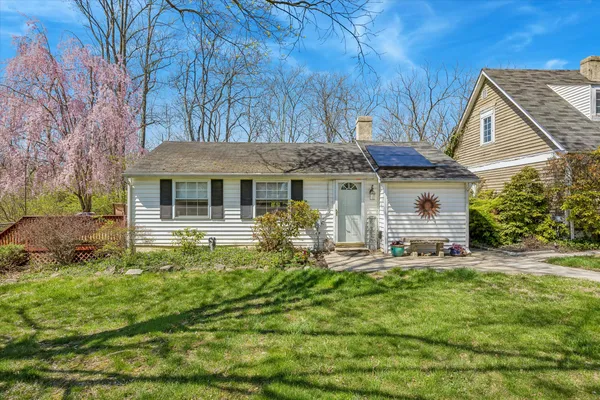 $1,425,000 | 917 Dekalb Pike, Ambler, PA 19002