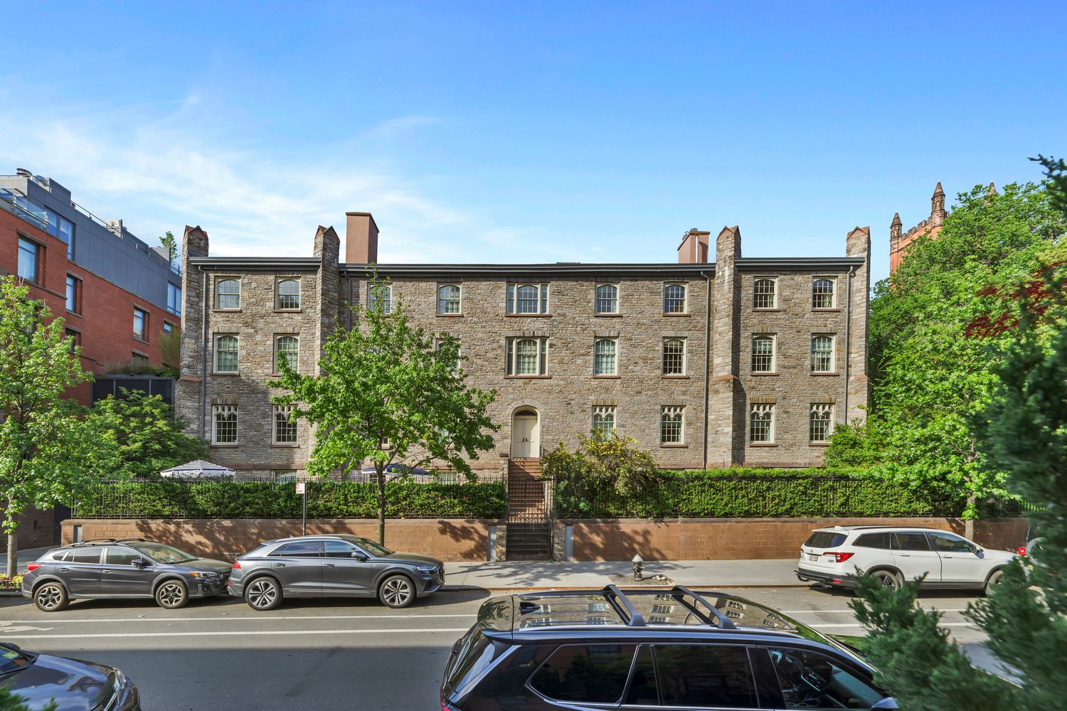 440 West 20th Street Manhattan, NY 10011 - Photo 22 of 23