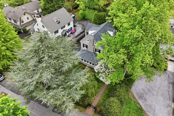 $1,395,000 | 7 Farm Road, Wayne, PA 19087
