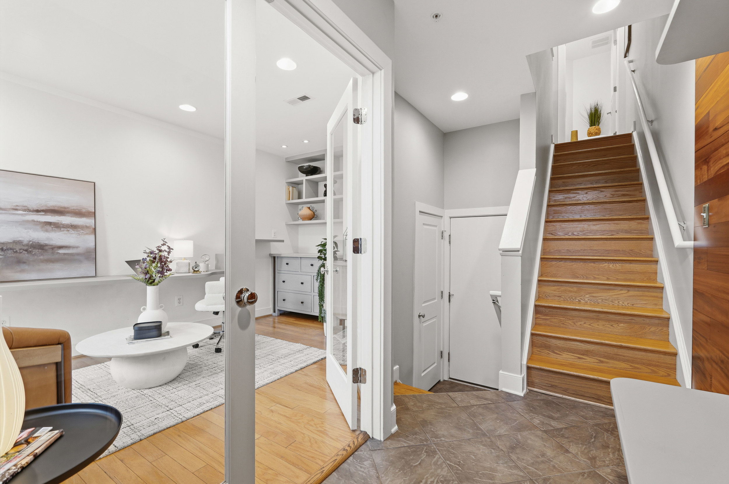 335 L Street Southeast Washington, DC 20003 - Photo 4 of 54