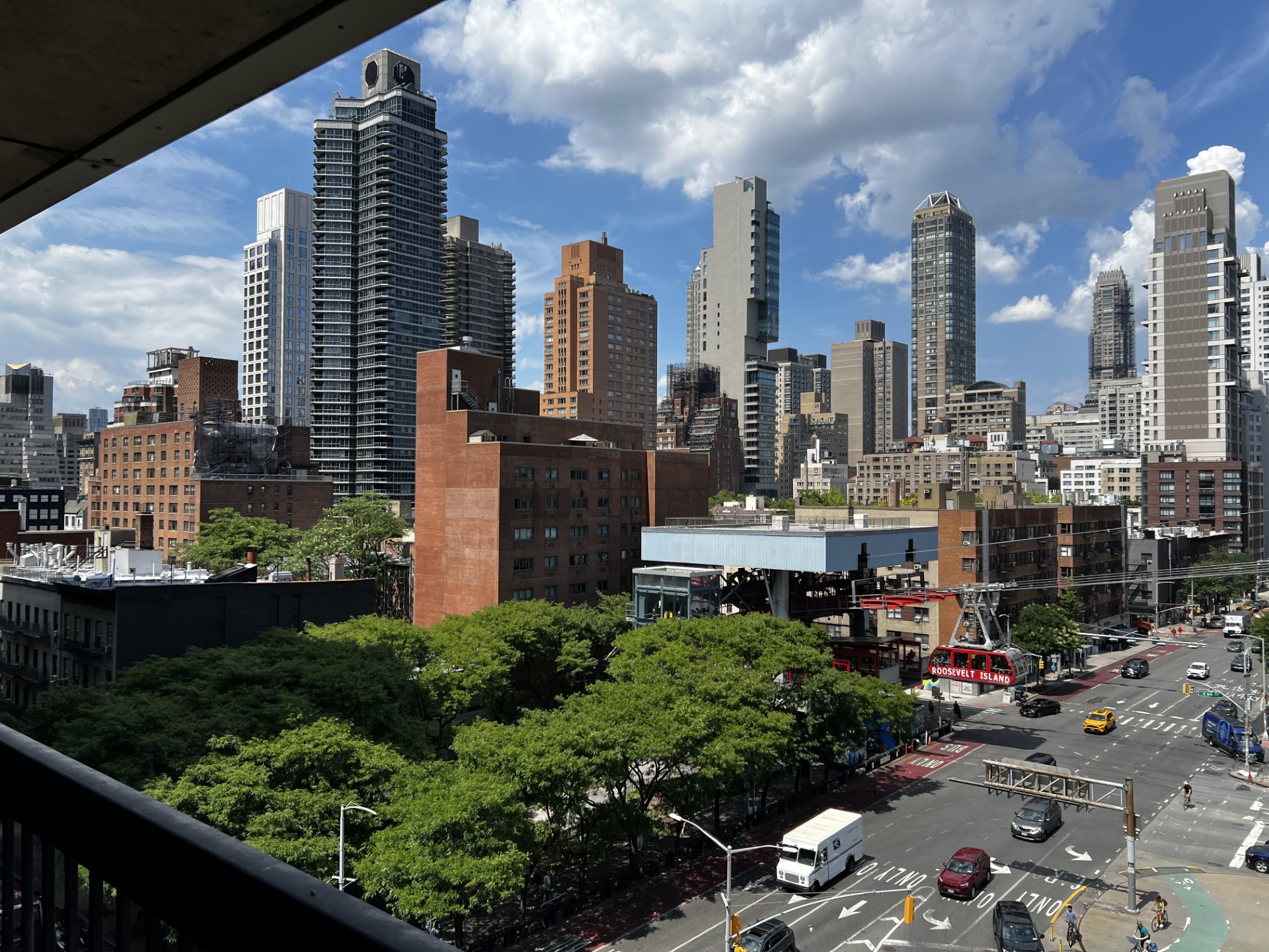 300 East 59th Street, Unit 705 Manhattan, NY 10022 - Photo 10 of 19 Gallery Image 10