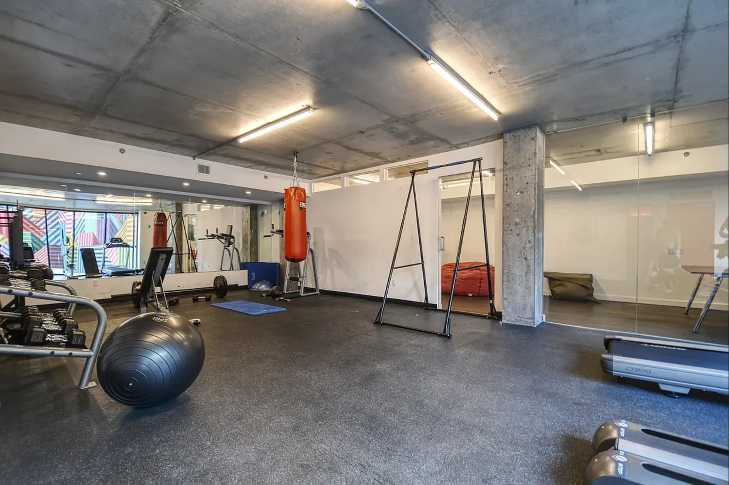 $4,995 | 281 Union Avenue, Unit G | Williamsburg