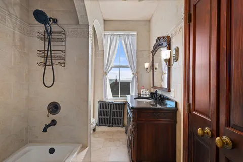 $1,150,000 | 351 St Pauls Avenue | Stapleton