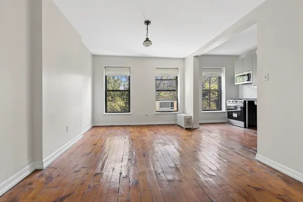 $3,200 | 486 Willoughby Avenue, Unit 4 | Bedford-Stuyvesant