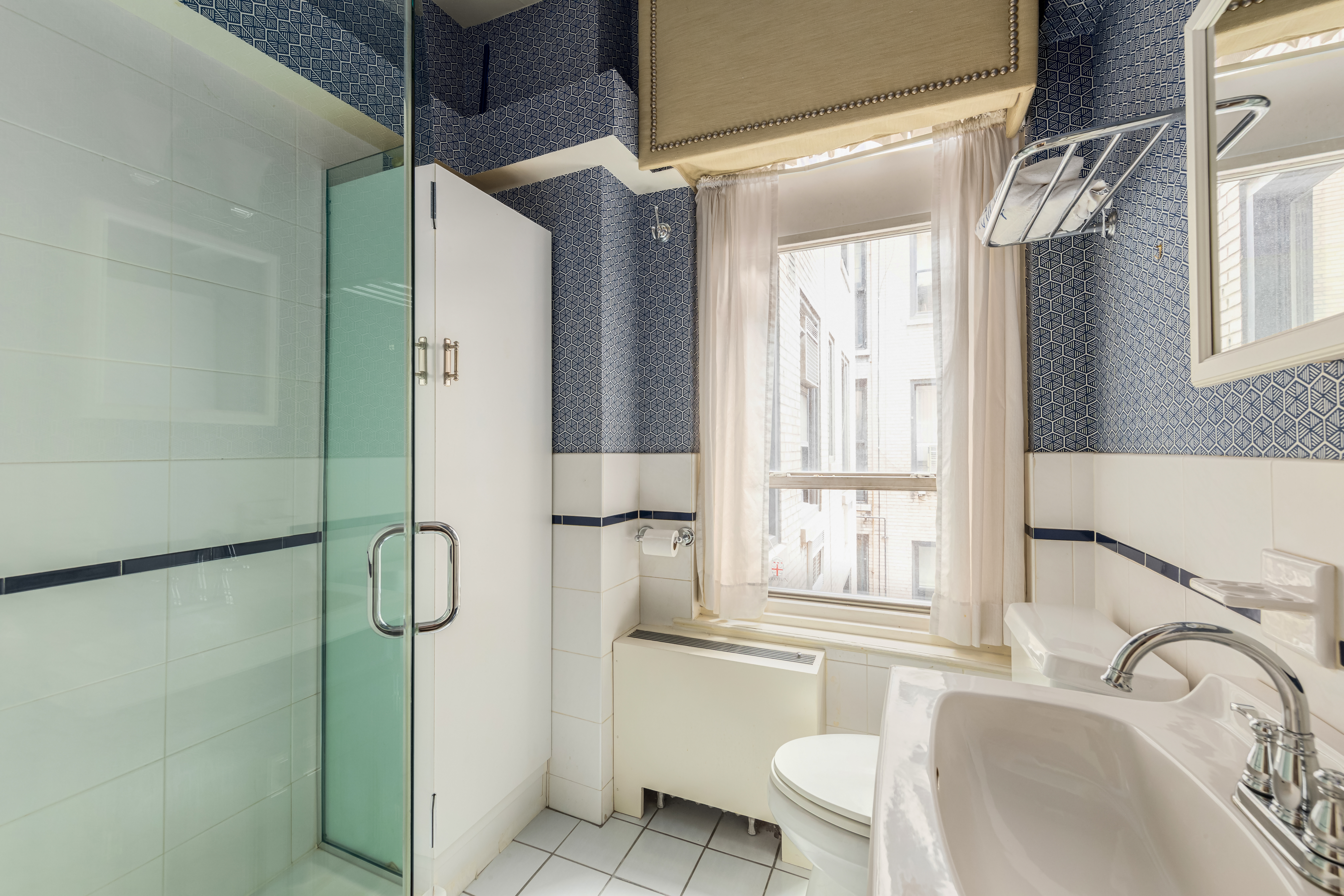 33 East 70th Street, Unit 8C Manhattan, NY 10021 - Photo 17 of 18