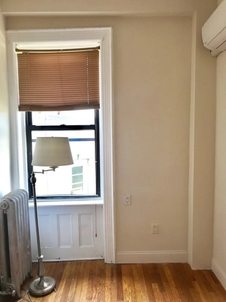 $3,800 | 21-72 43rd Street | Astoria