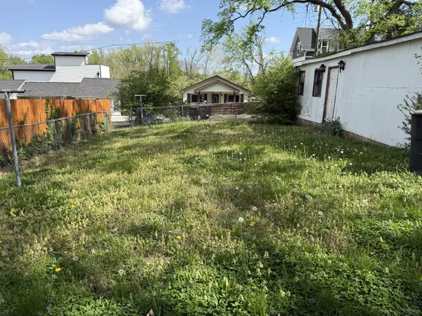a house view with a outdoor space