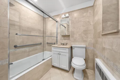 $1,495,000 | 190 Riverside Drive, Unit 2B | Upper West Side