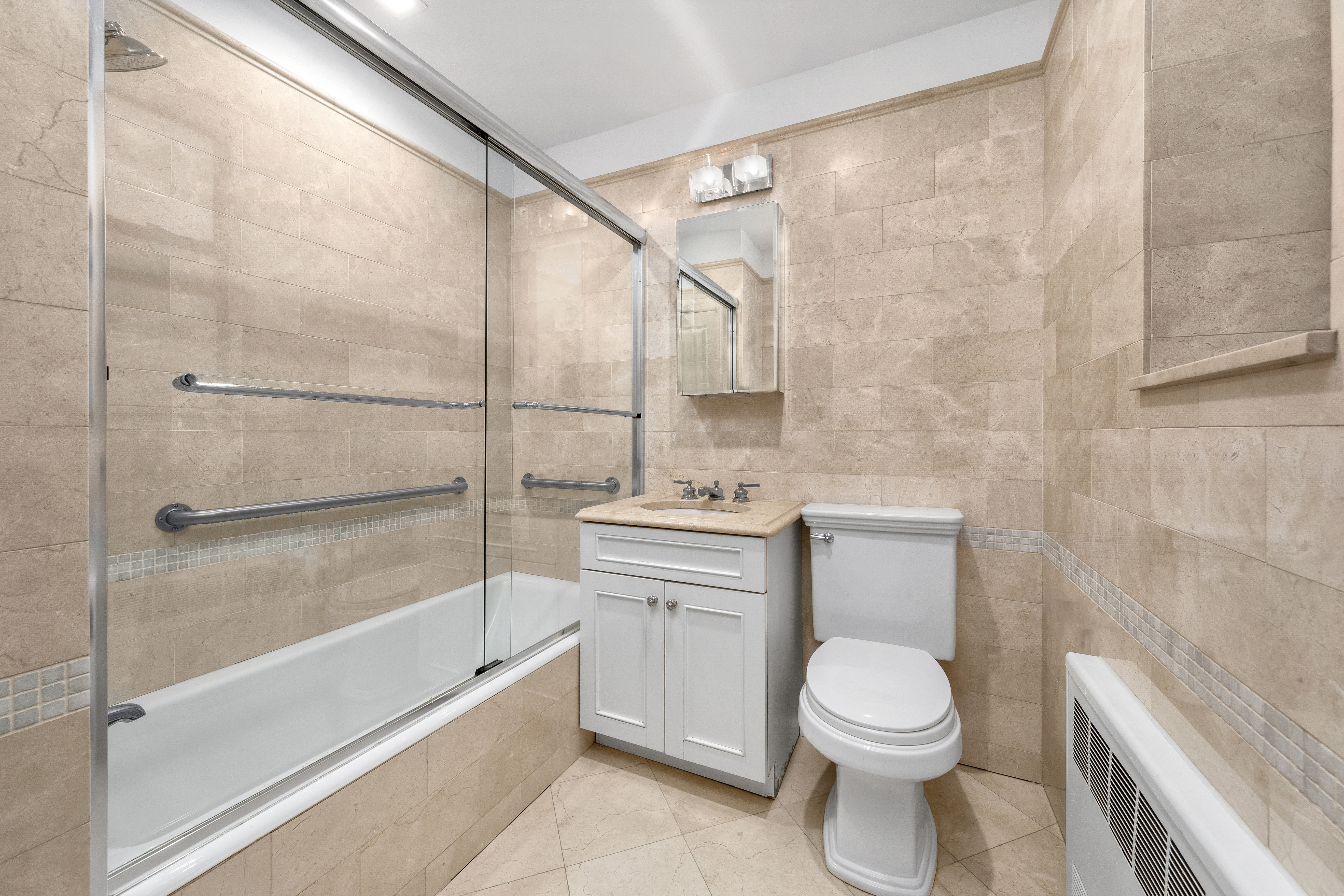 190 Riverside Drive, Unit 2B Manhattan, NY 10024 - Photo 6 of 9