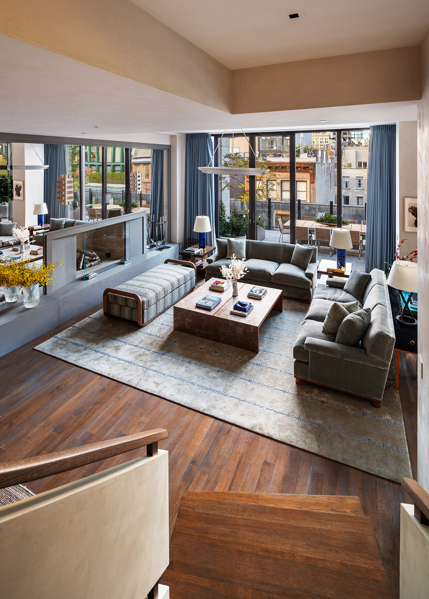 25 Bond Street, Unit PHW Manhattan, NY 10012 - Photo 7 of 34 a living room with furniture and a large window