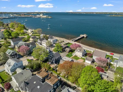 $3,000,000 | 4 Van Zandt Avenue, Newport, RI 02840