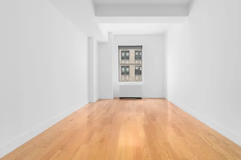 $890,000 | 99 John Street, Unit 819 | Financial District