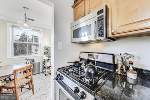 $395,000 | 3515 Hertford Place Northwest, Unit 32, Washington, DC 20010