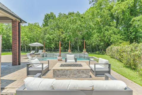 $715,000 | 14107 Hunters Lake Way, Houston, TX 77044