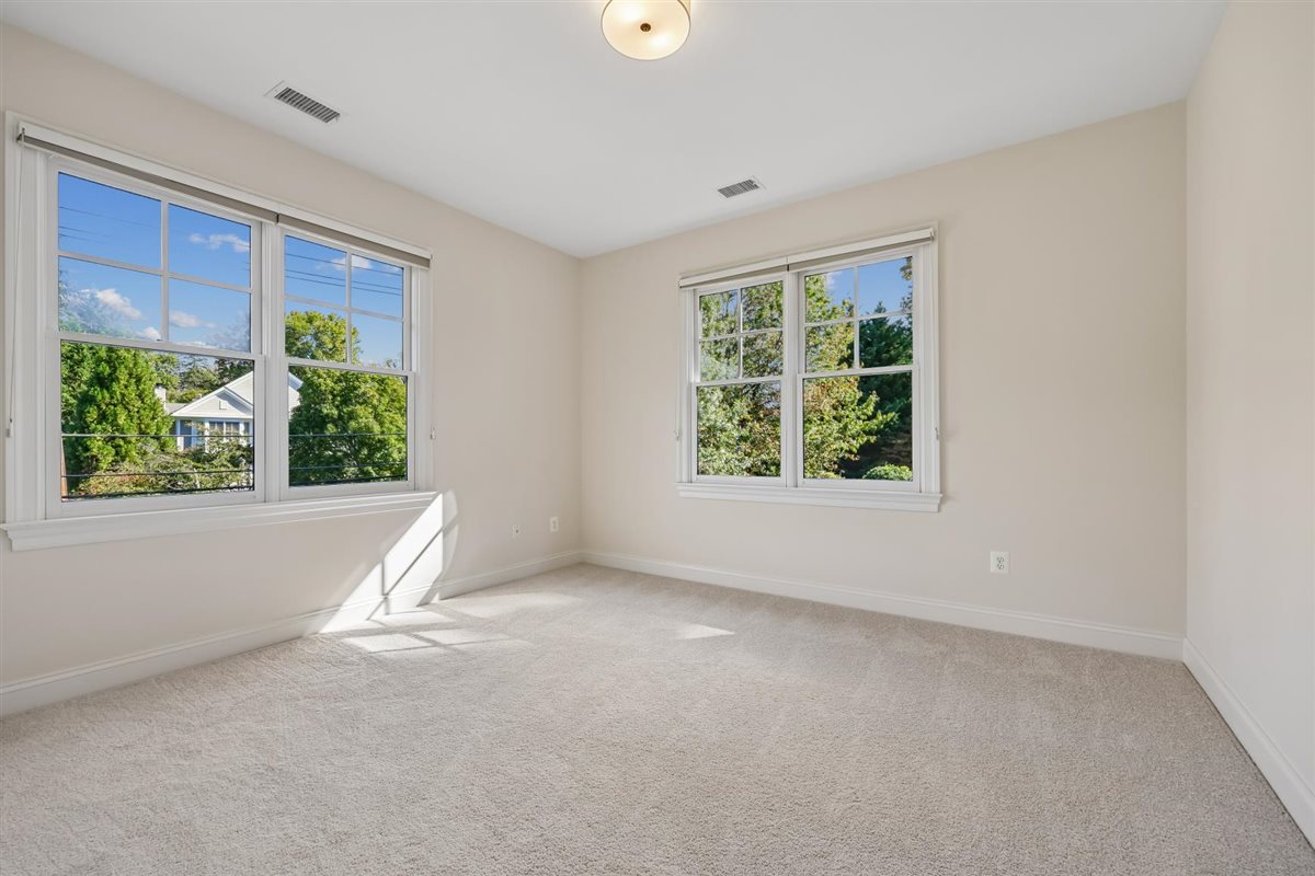 6012 Walhonding Road Bethesda, MD 20816 - Photo 30 of 59 Gallery Image 30
