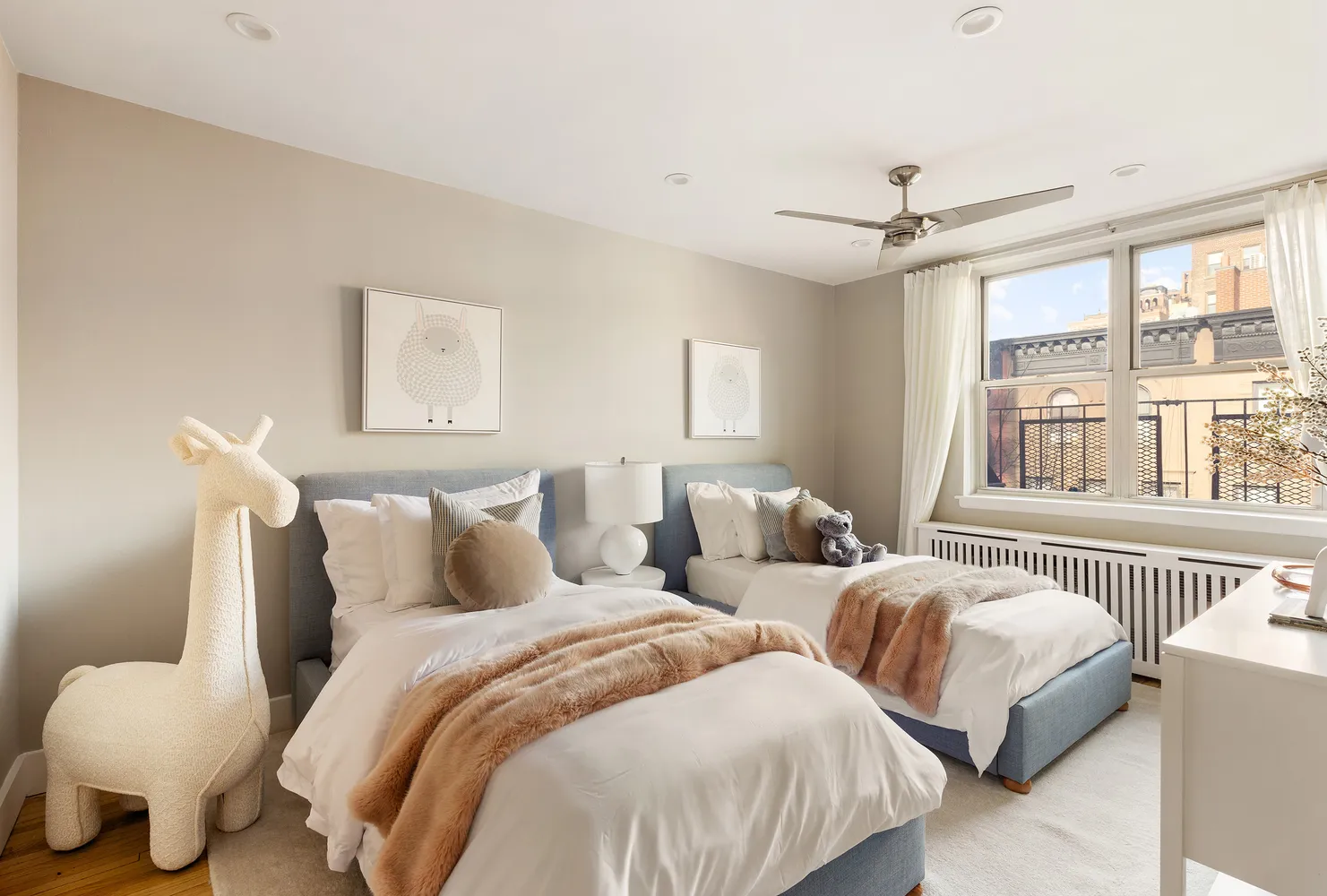 $1,595,000 | 166 West 76th Street, Unit 5DE | Upper West Side