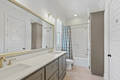 $785,000 | 14652 St Henry Street, Baton Rouge, LA 70820