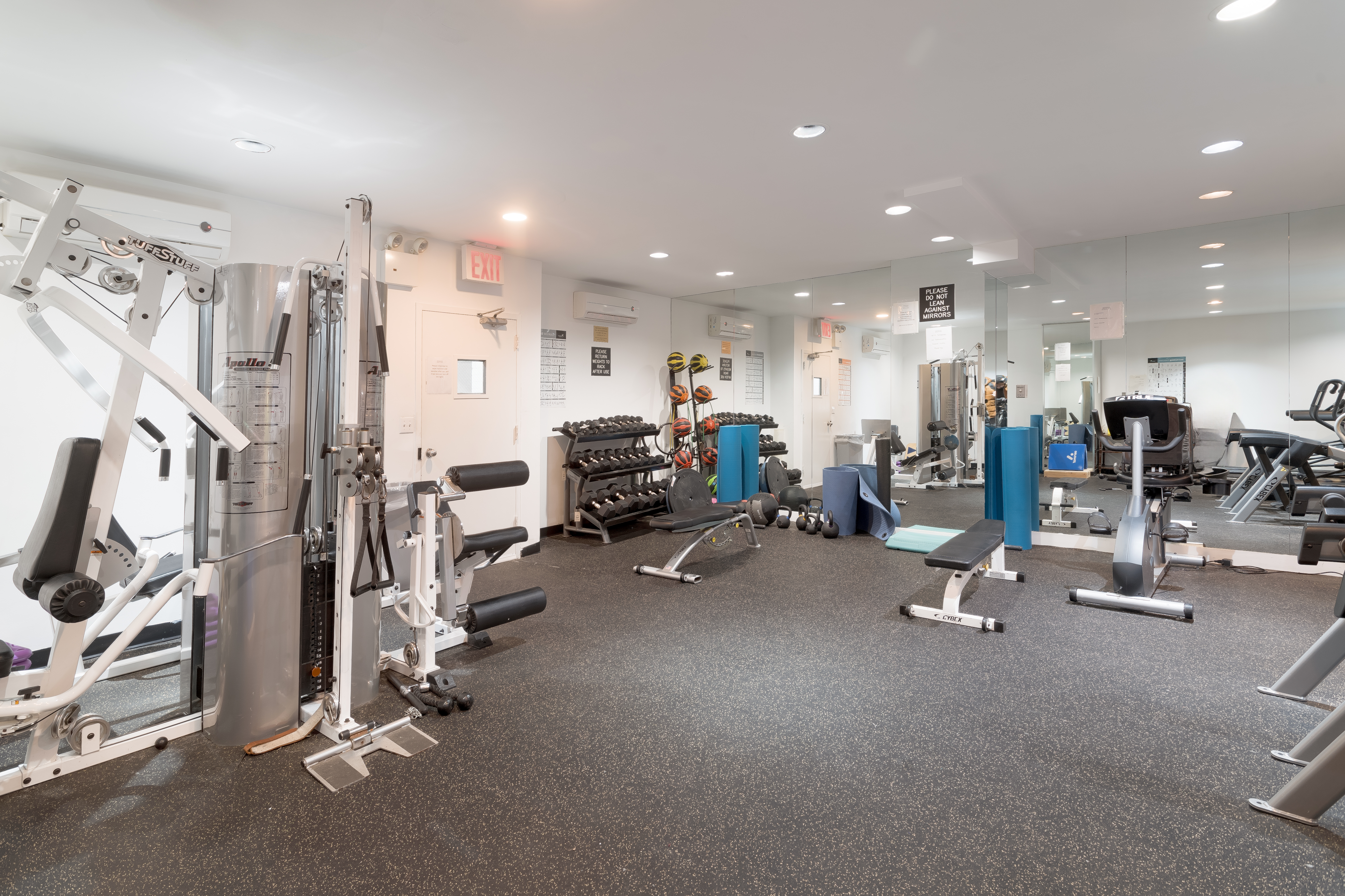 180 East 79th Street, Unit 5A Manhattan, NY 10075 - Photo 17 of 19 a view of a room with gym equipment